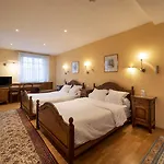 Munsch Restaurant & Wellness, Colmar Nord - Haut-koenigsbourg Hotell 3*