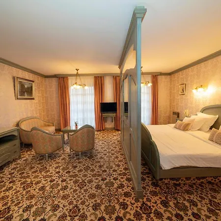 Munsch Restaurant & Wellness, Colmar Nord - Haut-koenigsbourg 호텔 상띠뽈리뜨