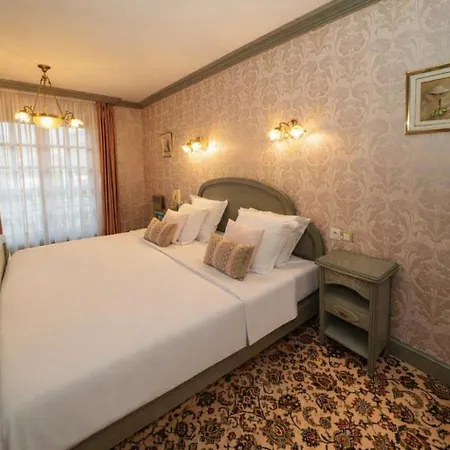 Hotel Munsch Restaurant & Wellness, Colmar Nord - Haut-koenigsbourg 3*