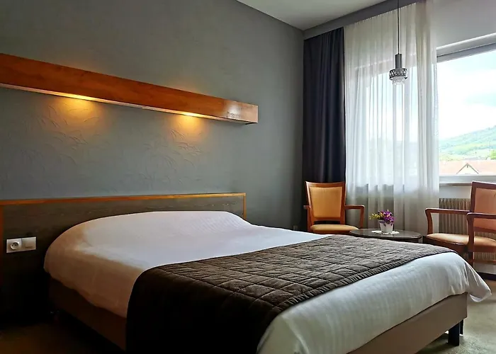 Munsch Restaurant & Wellness, Colmar Nord - Haut-koenigsbourg 3* סנט היפולייט