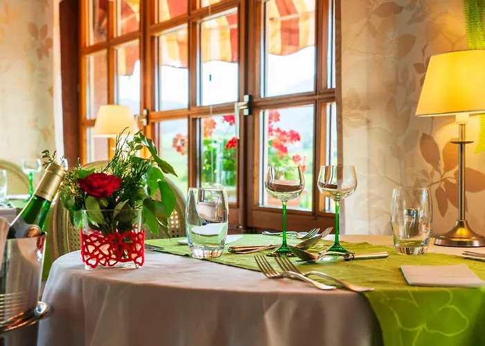 מלון Munsch Restaurant & Wellness, Colmar Nord - Haut-koenigsbourg 3*