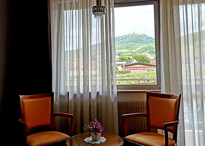 Munsch Restaurant & Wellness, Colmar Nord - Haut-koenigsbourg 3* סנט היפולייט